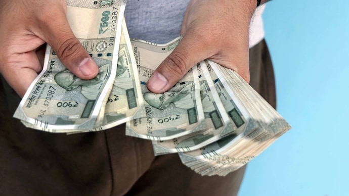 SSC MTS Salary 2026: Complete Guide to Pay Scale, In-Hand Salary, Perks, and Career Growth